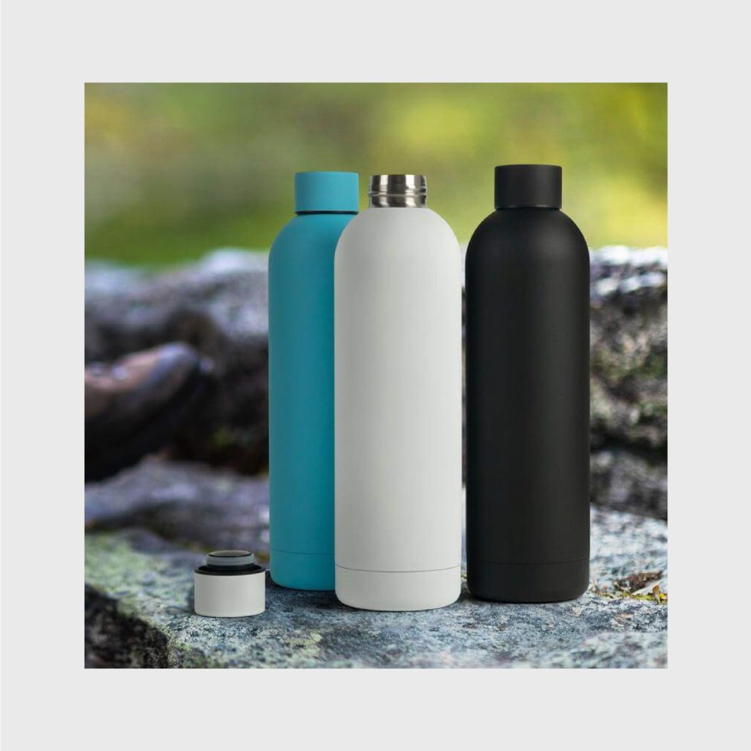 Soft Touch Insulated Bottle - 750ml - Image 2